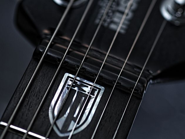 Music Man JPXI The JPXI sports new inlays to set it apart from previous Petrucci signatures.
