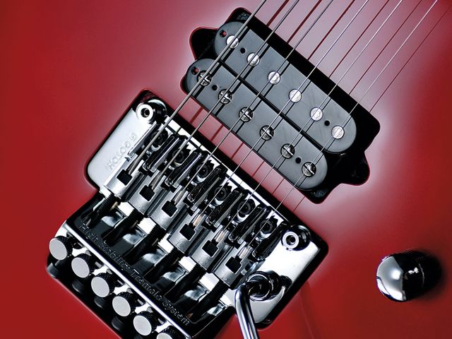 Rasmus Modern M200 The Gotoh Floyd Rose unit offers excellent amounts of crazy whammy fun.