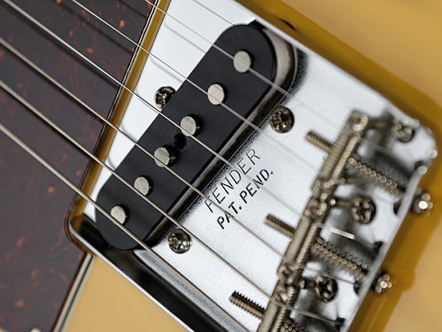The  vintage-style Tele bridge single-coil.