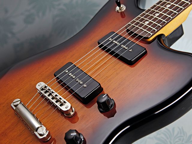 Fender Modern Player Jaguar (£442.80)
