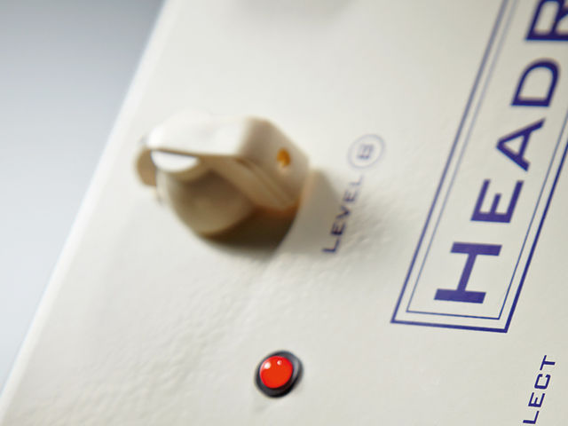 The HeadRoom offers two footswitchable depths of analogue reverb.