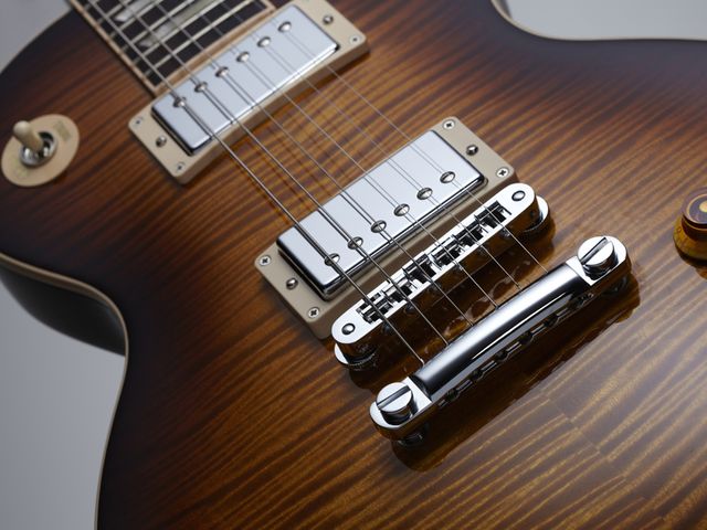 Gibson 2012 Les Paul Standard The Les Paul's tonal options have been expanded, via push/pull switches.
