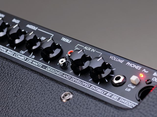 The extra frequency control allows a more precise targeting of the important midrange and really helps to obtain the clearest sounds from your bass, regardless of make or quality – it's a huge asset.