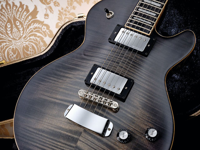 Hagstrom Northen Super Swede Flame (£1225)