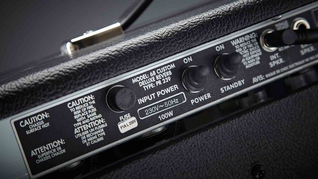 fender-68custom-deluxe-rear-630-80.jpg
