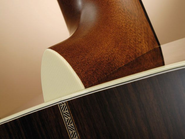 Martin OM Davy Graham A combination of Indian Rosewood and subtle marquetry