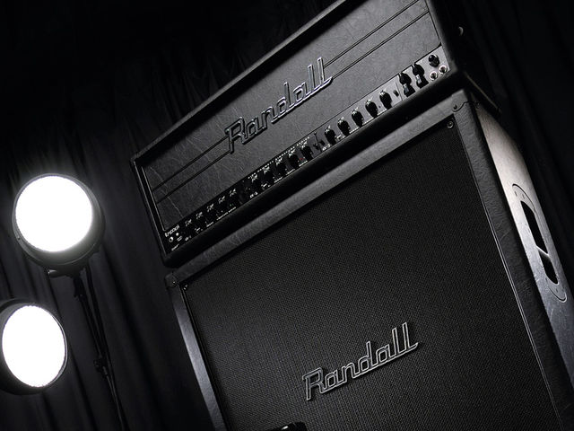 Randall RM100KH None more black. Well, what did you expect?