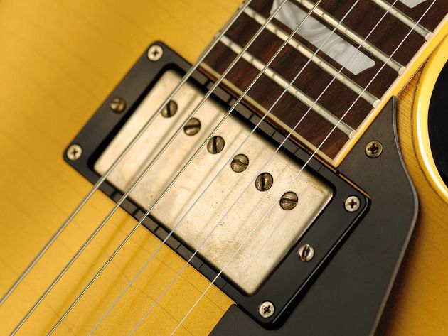 Joe Bonamassa Aged Les Paul Goldtop A Burstbucker 2 graces the neck position