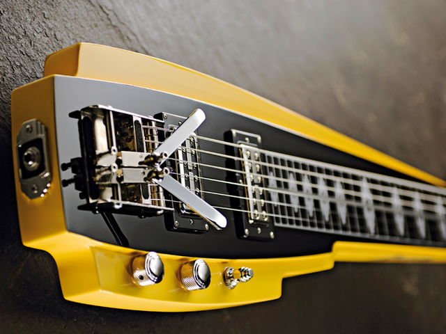 Duesenberg Pomona 6 The Multibender bridge here comes with two levers