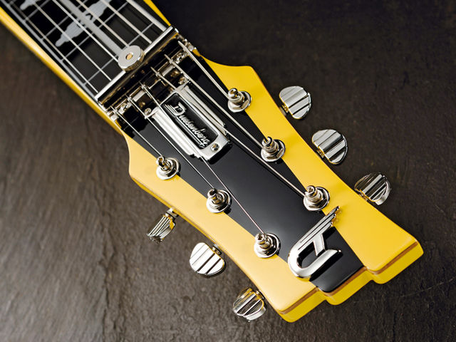 Duesenberg Pomona 6 That suitably retro-looking headstock