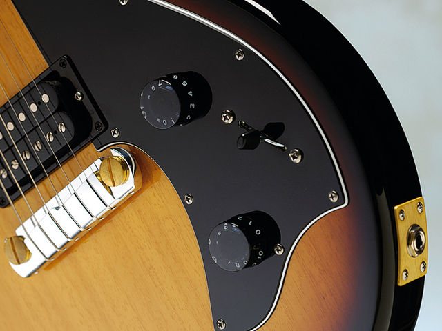 PRS Mira X Electronics are scratchplate mounted