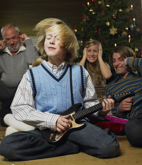 La sélection de Noël pour guitaristes et bassistes