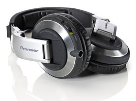 The best DJ gear of 2011: speakers, headphones, mixers, apps and more