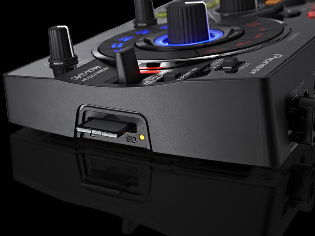 Pioneer RMX-1000 SD card blank