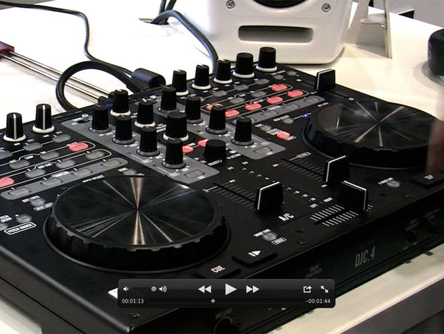 Stanton DJC.4 DJ controller