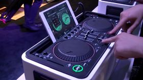 First look video: Philips M1X-DJ