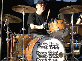 Ludwig releases Bun E. Carlos Signature drum kit