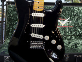 Fender launch David Gilmour Black Strat