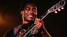 Fender releases George Benson signature amp and enclosure