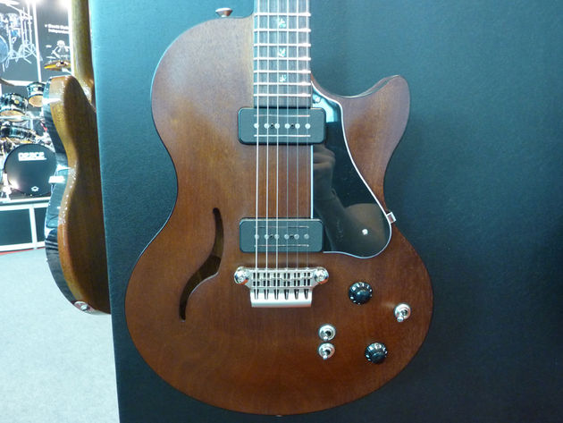 Vox Virage II Butterfly Series VG2SC Special Edition