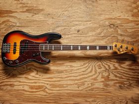 NAMM 2011: Fender Custom Shop guitars and basses in pictures