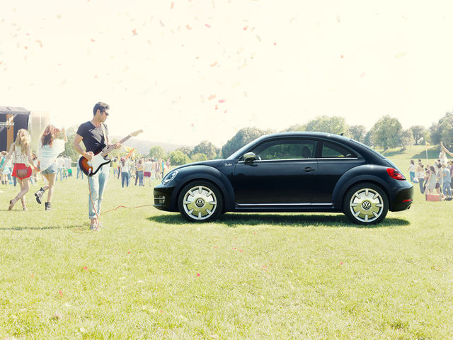 Fender and Volkswagen announce the Beetle Fender Edition car VW Beetle Fender Edition - Stratocaster not included