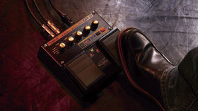 Roland unleashes V-Guitar twin pedals