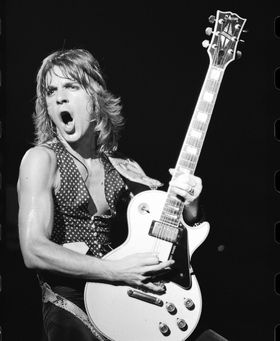 Gibson Through The Lens to open in London on 7 November