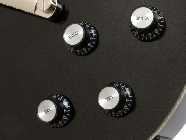 Epiphone Black Royale Les Paul (controls)