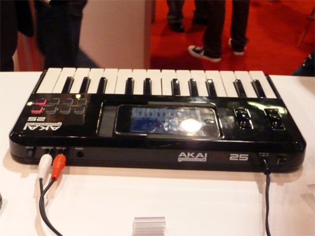 iPK25 rear panel