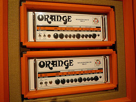 NAMM 2010: Orange Amplifiers stand in pictures