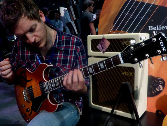 HDC-77 semi-hollowbody