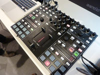 Musikmesse 2011: Novation Twitch video demo