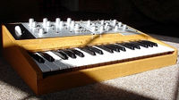 Aurora AR57: new British analogue synth