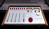Musikmesse 2013: Rupert Neve Designs unveils 5060 Centerpiece
