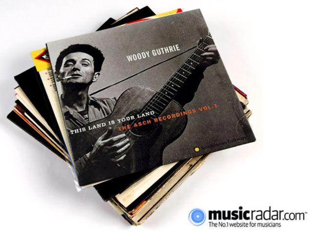 Woody Guthrie - This Land is Your Land