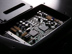 NAMM 2012: Roland and Fender unleash VG Stratocaster G-5