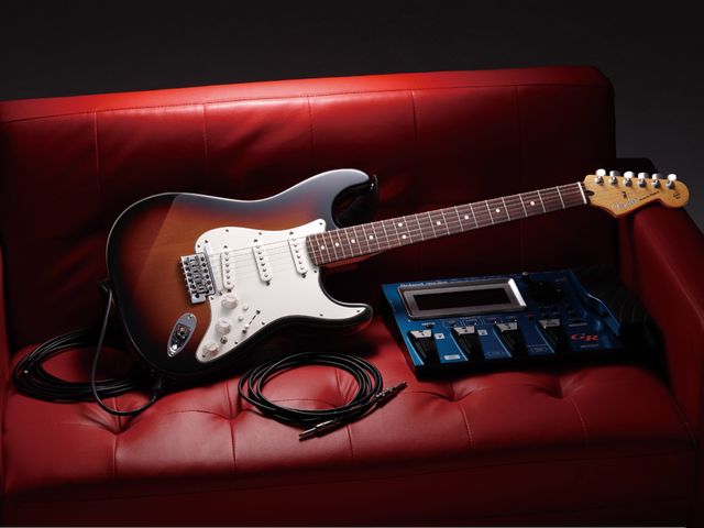 The Strat GC-1 features a 13-pin connector for linking to Roland's Guitar Synthesizer and V-Guitar systems.