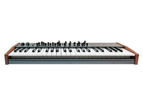 Dave Smith introduces Mopho x4 analogue synthesizer