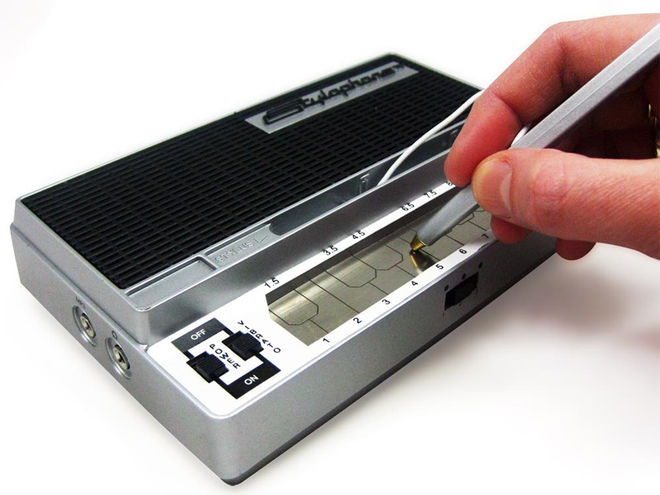 Man turns Stylophone into MIDI controller