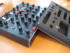 Minimoog V custom MIDI controller unveiled