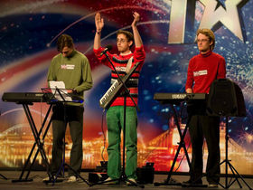 Simon Cowell bemused by keytar trio