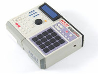 Akai MPC 2000 XL flash drive