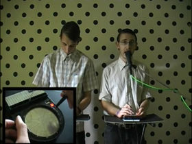Brett Domino goes hip-hop on Stylophone Beatbox