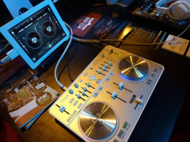 Vestax Spin meets the iPad