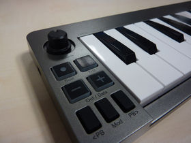 FIRST LOOK: M-Audio Keystation Mini 32