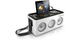 Armin Van Buuren s'associe à Philips pour créer le M1X-DJ, une surface de contrôle pour débutants