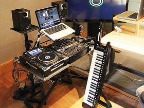 Joachim Garraud's live setup in pictures