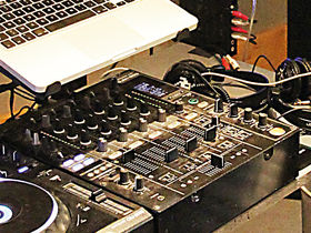 Joachim Garraud's live setup in pictures