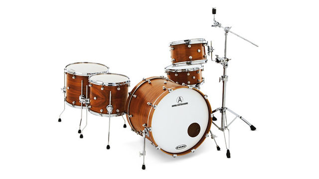 Animal Custom 2012 Series Kit American walnut was one of the popular woods of early drum-making and has made a small comeback in recent years